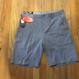 Men’s golf shorts